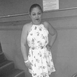 Meet your Posher, Iris